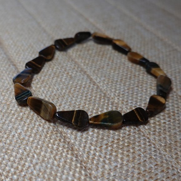 (NWT) Tigers Eye Flat Pear Shaped Beaded Bracelet - Picture 3 of 6